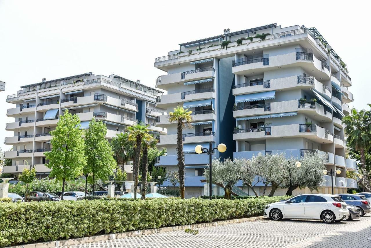 Apartament Attic Aries Montesilvano Marina Zewnętrze zdjęcie