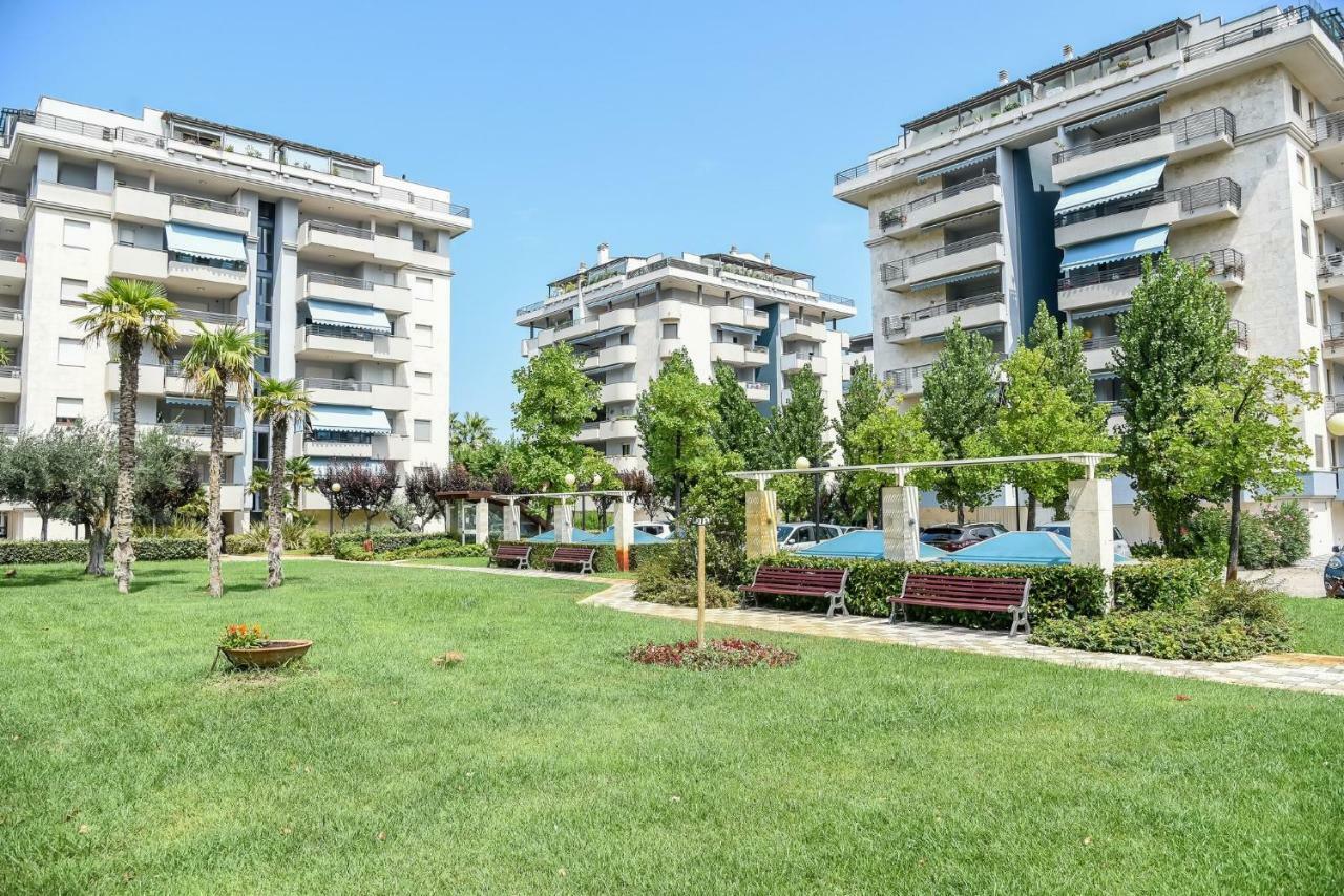 Apartament Attic Aries Montesilvano Marina Zewnętrze zdjęcie