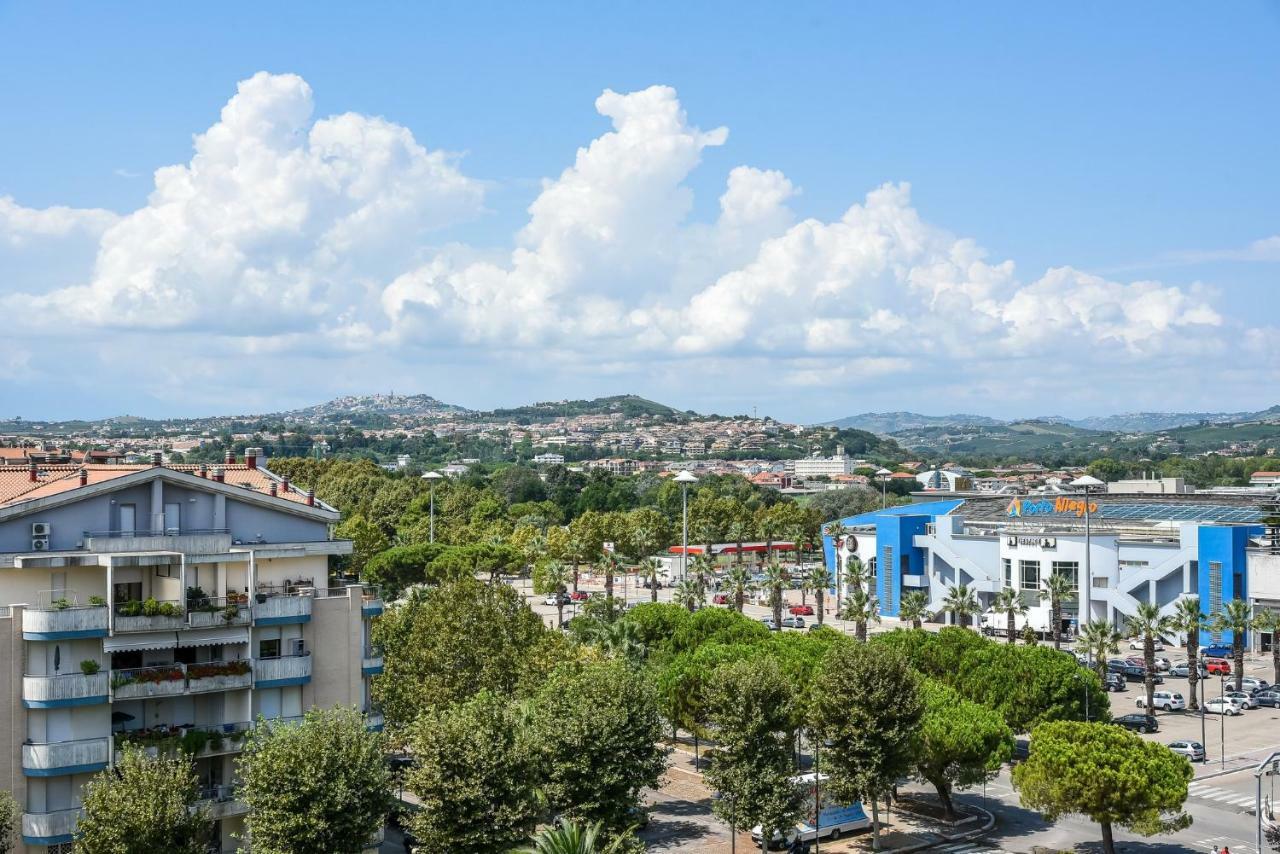 Apartament Attic Aries Montesilvano Marina Zewnętrze zdjęcie